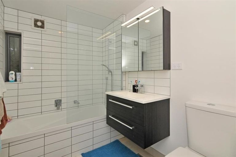 Photo of property in 4/7 Handyside Street, Tawa, Wellington, 5028