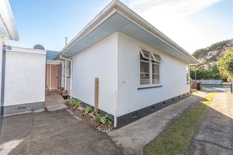 Photo of property in 3 Cumbrae Place, Aramoho, Whanganui, 4500