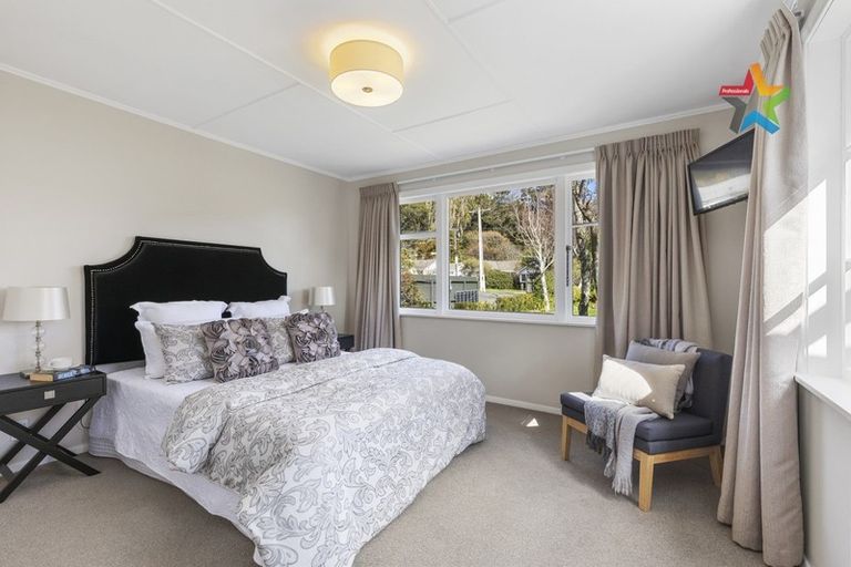 Photo of property in 17 Tawhai Street, Stokes Valley, Lower Hutt, 5019