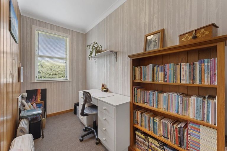 Photo of property in 22 Wellington Street, Feilding, 4702