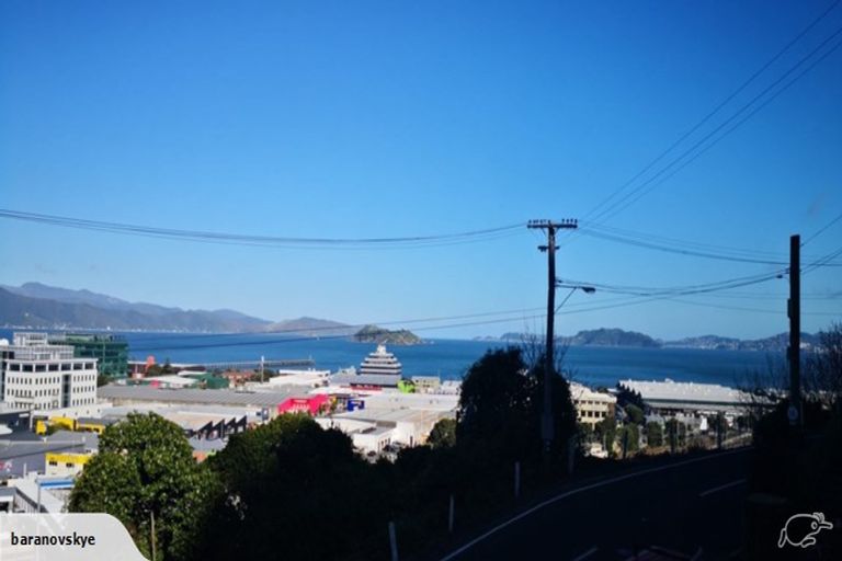 Photo of property in 8 Korokoro Road, Korokoro, Lower Hutt, 5012