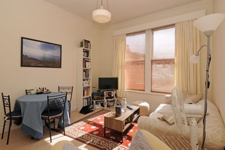 Photo of property in 9 Park Street, Thorndon, Wellington, 6011