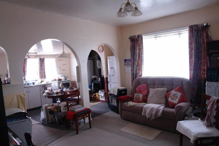 Photo of property in 12 Norfolk Street, Patea, 4520