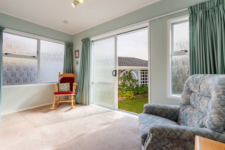 Photo of property in 163 Te Moana Road, Waikanae, 5036