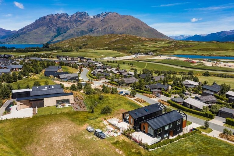 Photo of property in 9 Rannoch Drive, Jacks Point, Queenstown, 9371