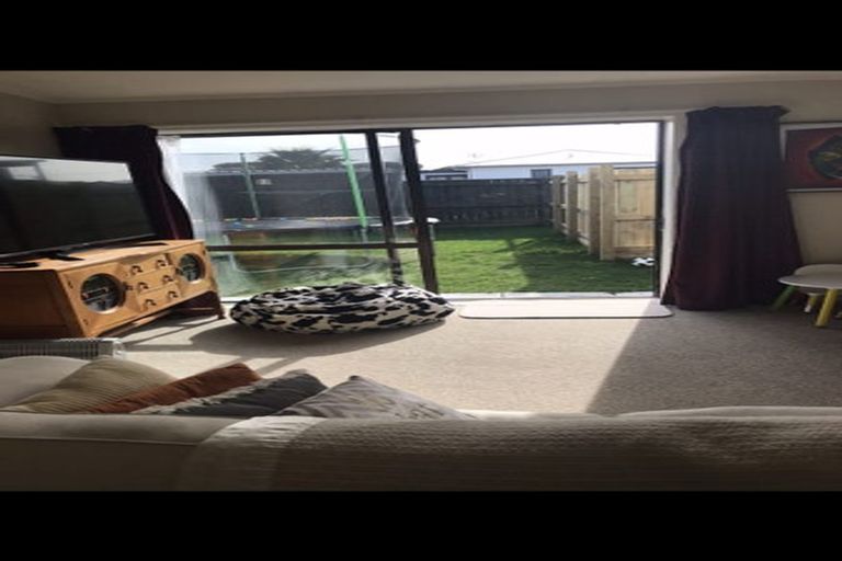 Photo of property in 16 Ropiha Street, Fitzroy, New Plymouth, 4312