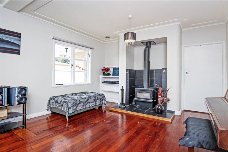 Photo of property in 25d Phillip Avenue, Glen Eden, Auckland, 0602