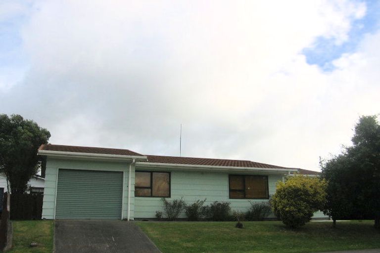 Photo of property in 32 Chatsworth Place, Highbury, Palmerston North, 4412