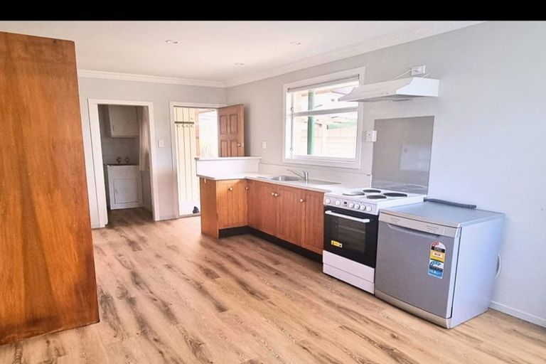 Photo of property in 35 Pulham Crescent, Queenwood, Hamilton, 3210