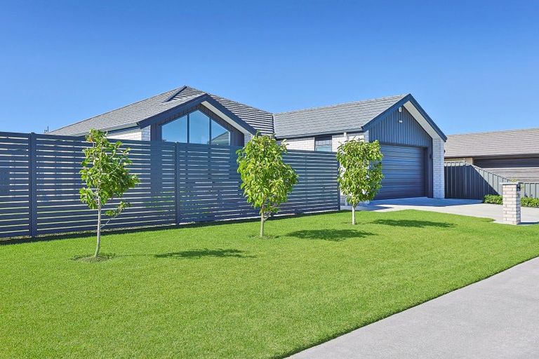 Photo of property in 14 Manapouri Street, Poraiti, Napier, 4112