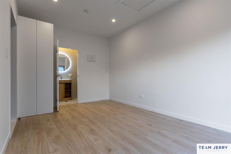 Photo of property in 8 Tukauri Place, Papakura, 2110