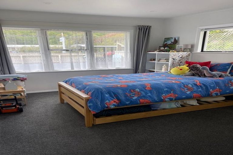 Photo of property in 152 Muritai Road, Eastbourne, Lower Hutt, 5013