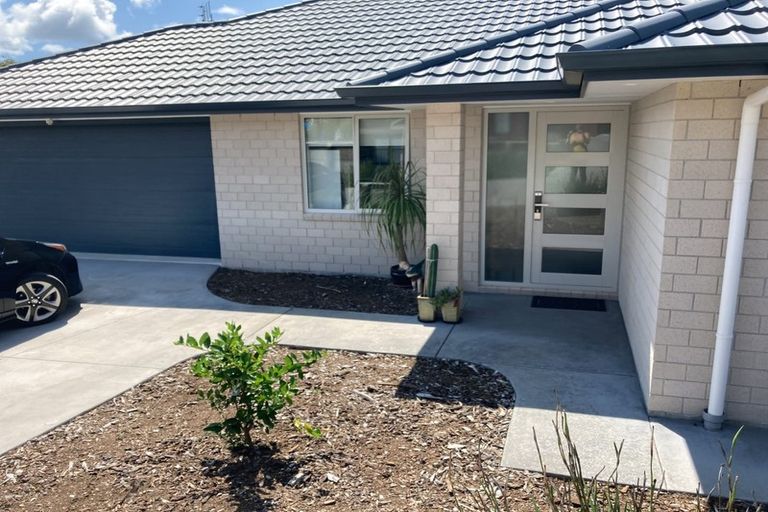 Photo of property in 6 Tangata Way, Omokoroa, 3114