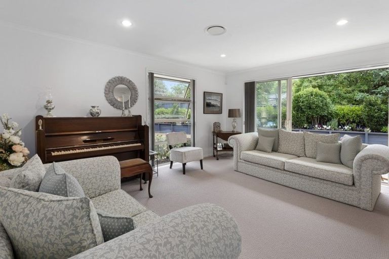 Photo of property in 160b One Tree Point Road, One Tree Point, 0118