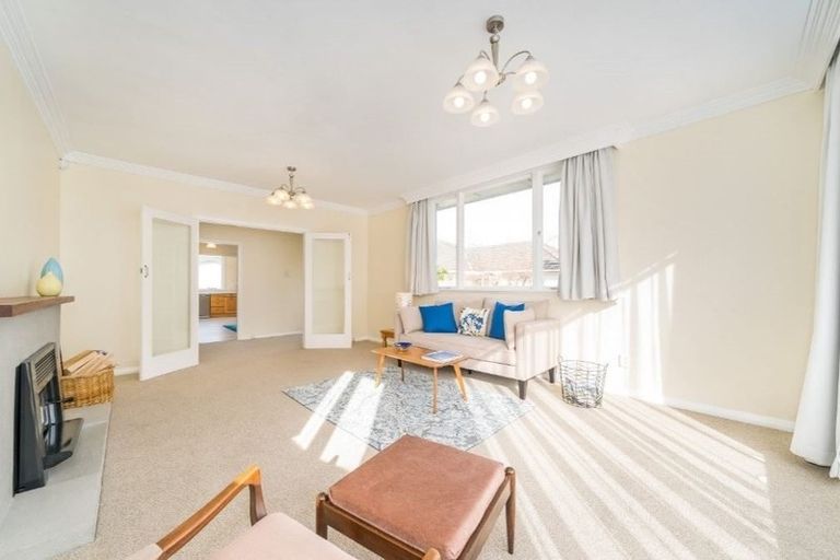 Photo of property in 21 Rawhiti Street, Stokes Valley, Lower Hutt, 5019