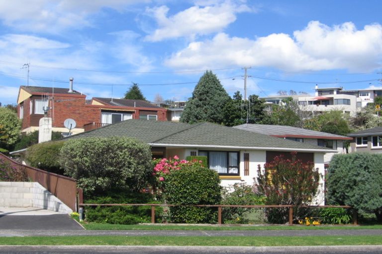 Photo of property in 92 Vale Street, Otumoetai, Tauranga, 3110