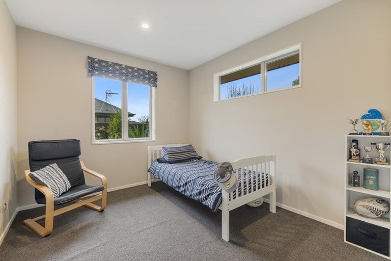 Photo of property in 15 Melville Crescent, Rolleston, 7614