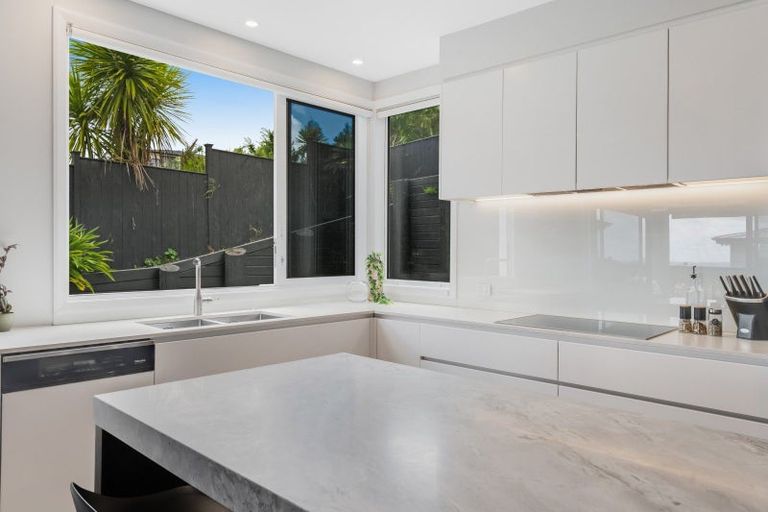 Photo of property in 62 Armstrong Farm Drive, East Tamaki Heights, Auckland, 2016