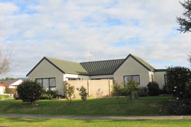 Photo of property in 62 Meadowvale Drive, Levin, 5510