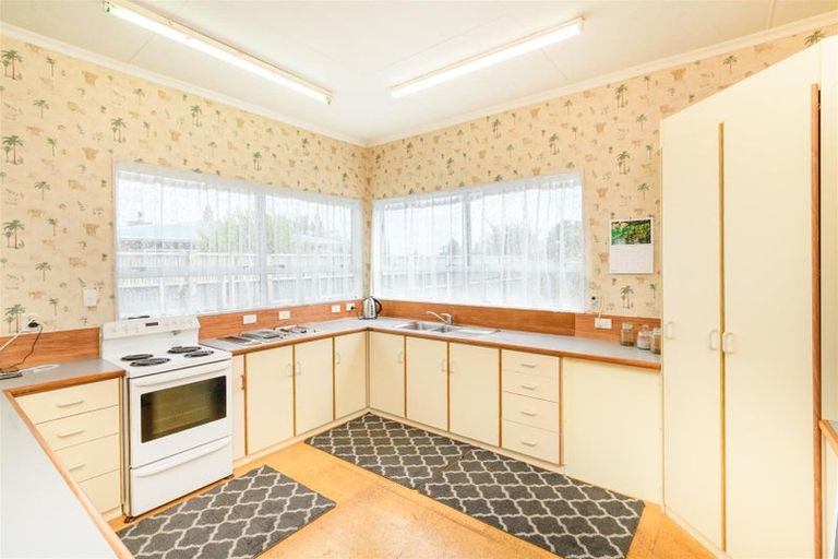 Photo of property in 201 Bridge Street, Bulls, 4818