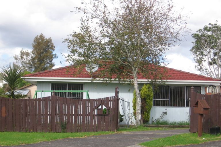 Photo of property in 15 Spode Place, Henderson, Auckland, 0612