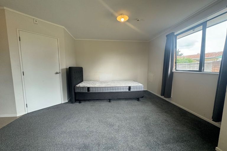 Photo of property in 2 Vine Street, Hillcrest, Hamilton, 3216