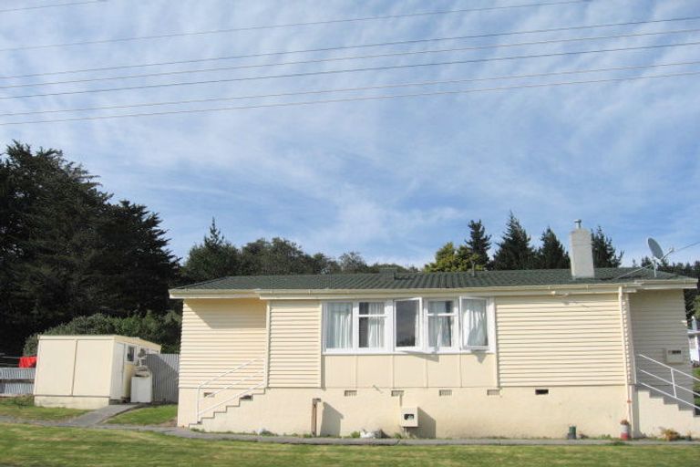 Photo of property in 63 Cambridge Terrace, Kaiti, Gisborne, 4010