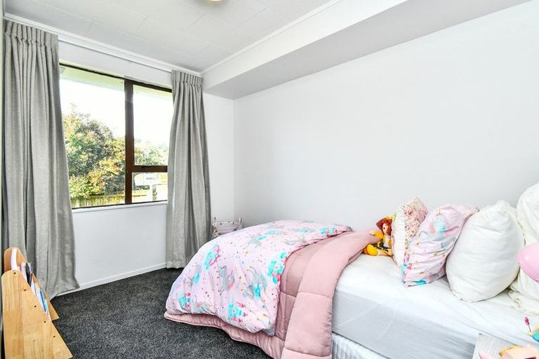 Photo of property in 6 Leaming Place, Clarks Beach, 2122