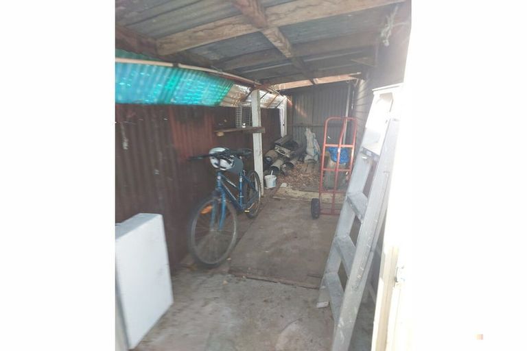 Photo of property in 5 Edward Street, Waimate, 7924