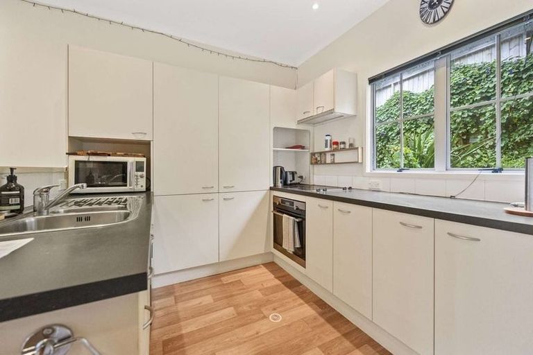 Photo of property in 12/5 Malcolm Lane, Thorndon, Wellington, 6011