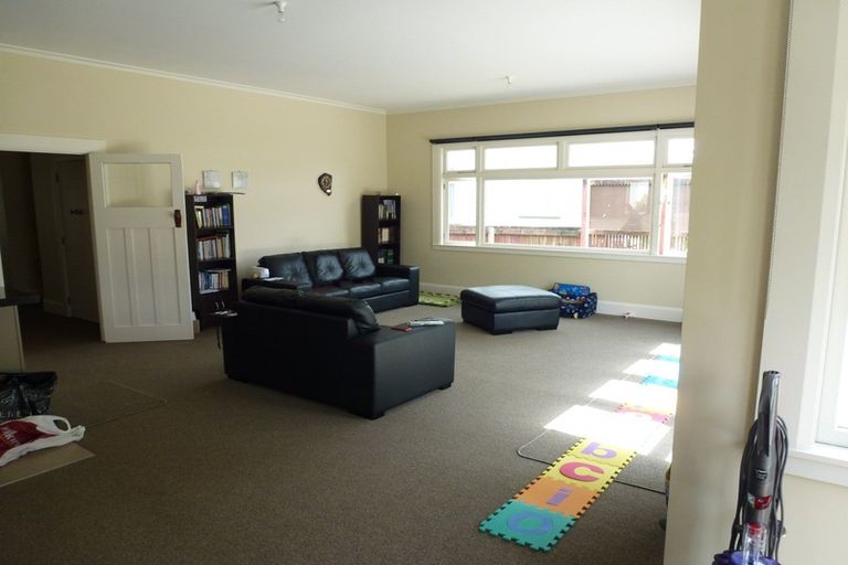 Photo of property in 23 Milverton Avenue, Hokowhitu, Palmerston North, 4410
