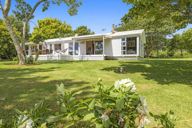 Photo of property in 52 Te Puke Highway, Kairua, Te Puke, 3187
