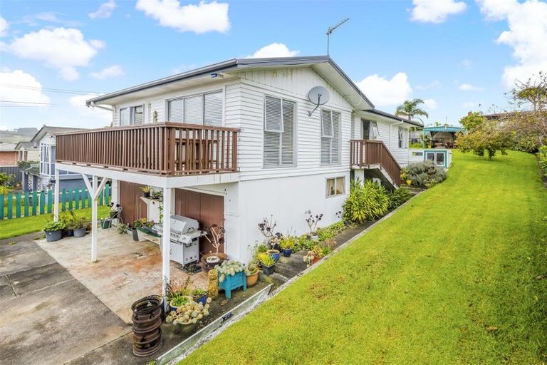 Photo of property in 17 Rembrandt Place, Opaheke, Papakura, 2113