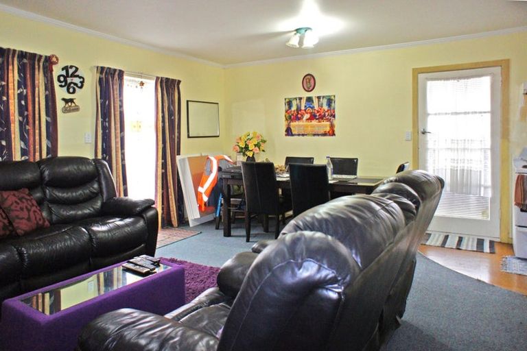 Photo of property in 6 Mangos Place, Pakuranga, Auckland, 2010