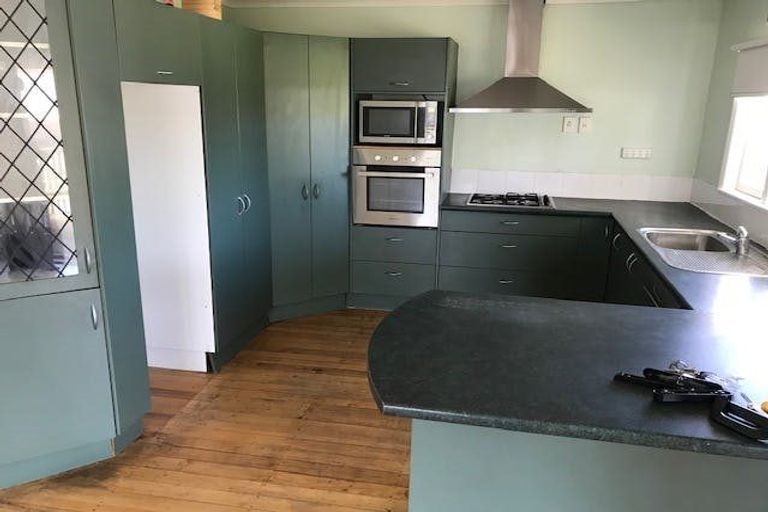 Photo of property in 42 Cosgrave Road, Papakura, 2110