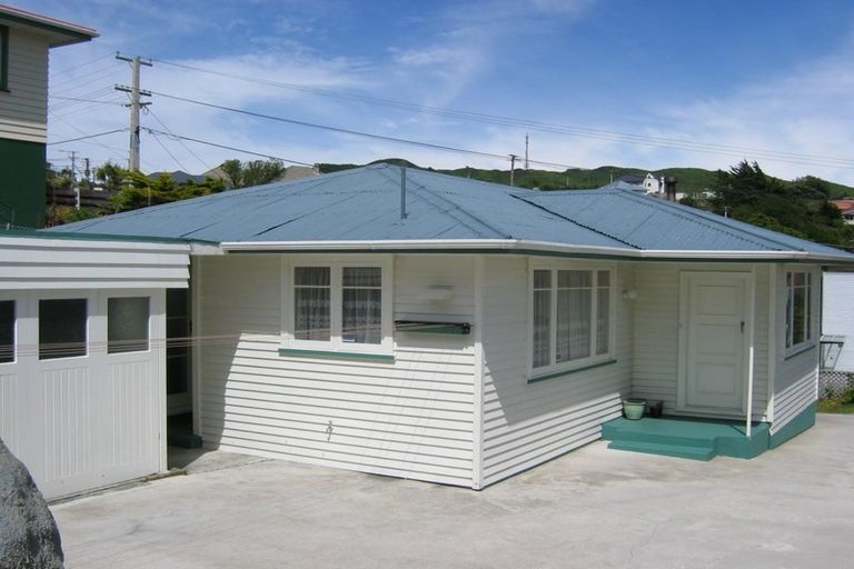 Photo of property in 9 Fraser Avenue, Johnsonville, Wellington, 6037