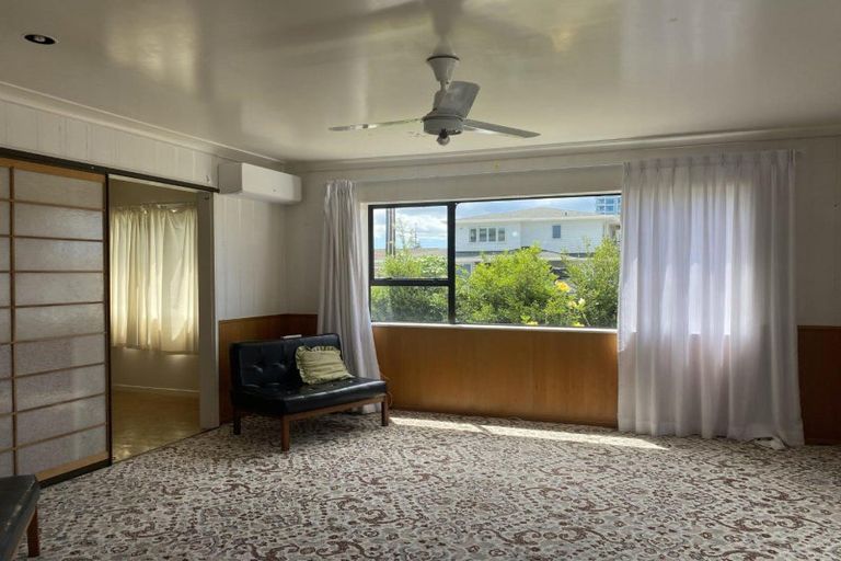 Photo of property in 18 Riverside Road, Orewa, 0931