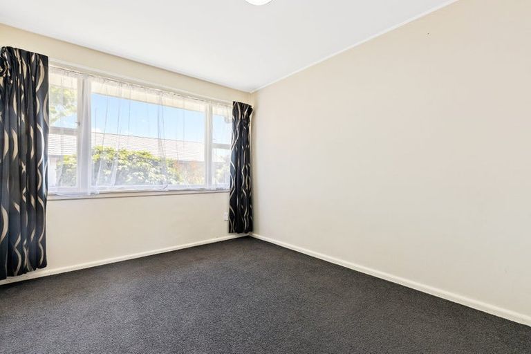 Photo of property in 2/60 Avalon Street, Richmond, Christchurch, 8013