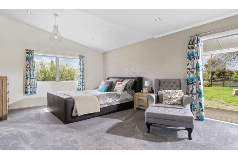 Photo of property in 515 Whitehills Road, Waitoki, Silverdale, 0994