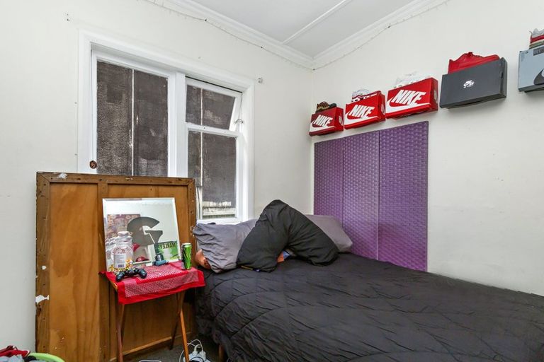 Photo of property in 116 Gracefield Road, Gracefield, Lower Hutt, 5010