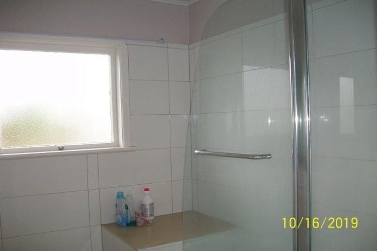 Photo of property in 228 Forrest Hill Road, Forrest Hill, Auckland, 0620