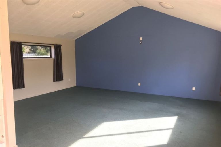 Photo of property in 409 Wigram Road, Halswell, Christchurch, 8025