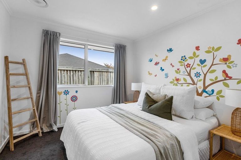 Photo of property in 18 Wallace Crescent, Prebbleton, 7604