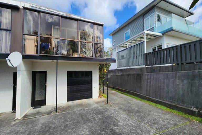 Photo of property in 2/13 Fillis Street, New Plymouth, 4310