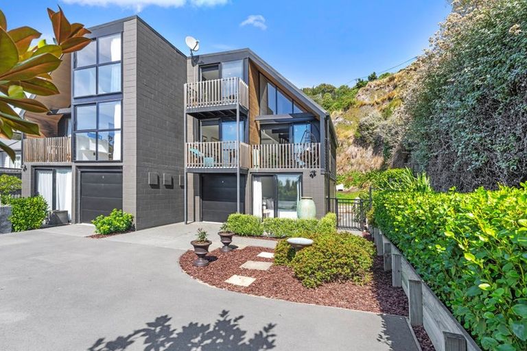 Photo of property in 2/80 Mccormacks Bay Road, Mount Pleasant, Christchurch, 8081