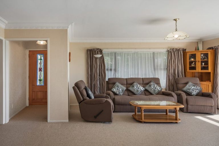 Photo of property in 9 Mcclean Place, Ngatea, 3503