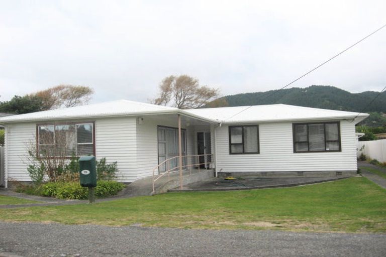 Photo of property in 156 Tilley Road, Paekakariki, 5034