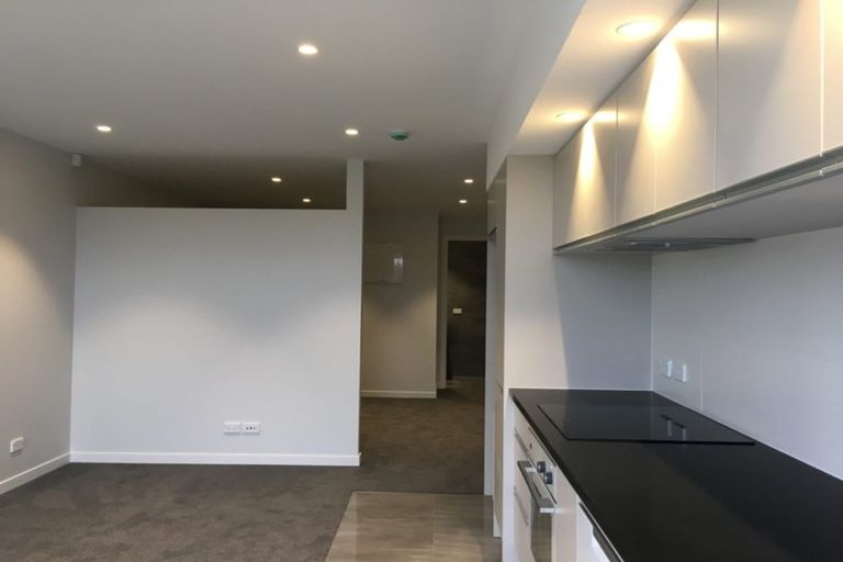 Photo of property in 120 Kittiwake Drive, Schnapper Rock, Auckland, 0632