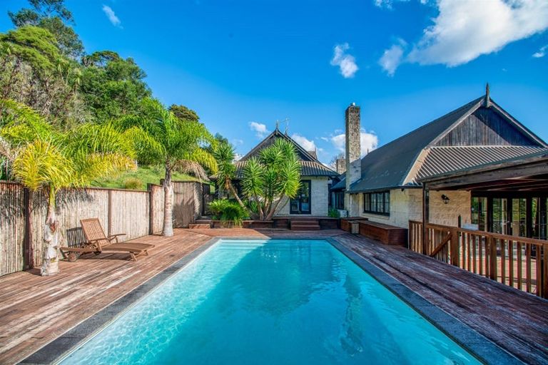 Photo of property in 1469 East Coast Road, Redvale, Albany, 0794