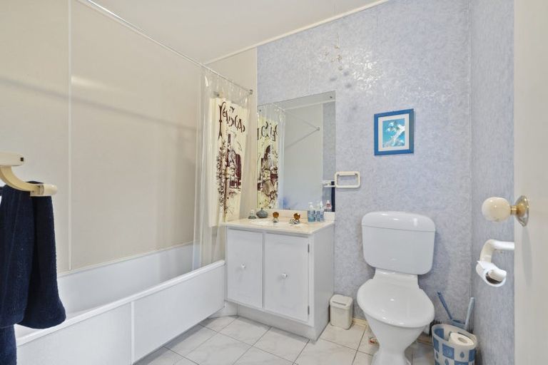 Photo of property in 1/7 Pegasus Place, Half Moon Bay, Auckland, 2012